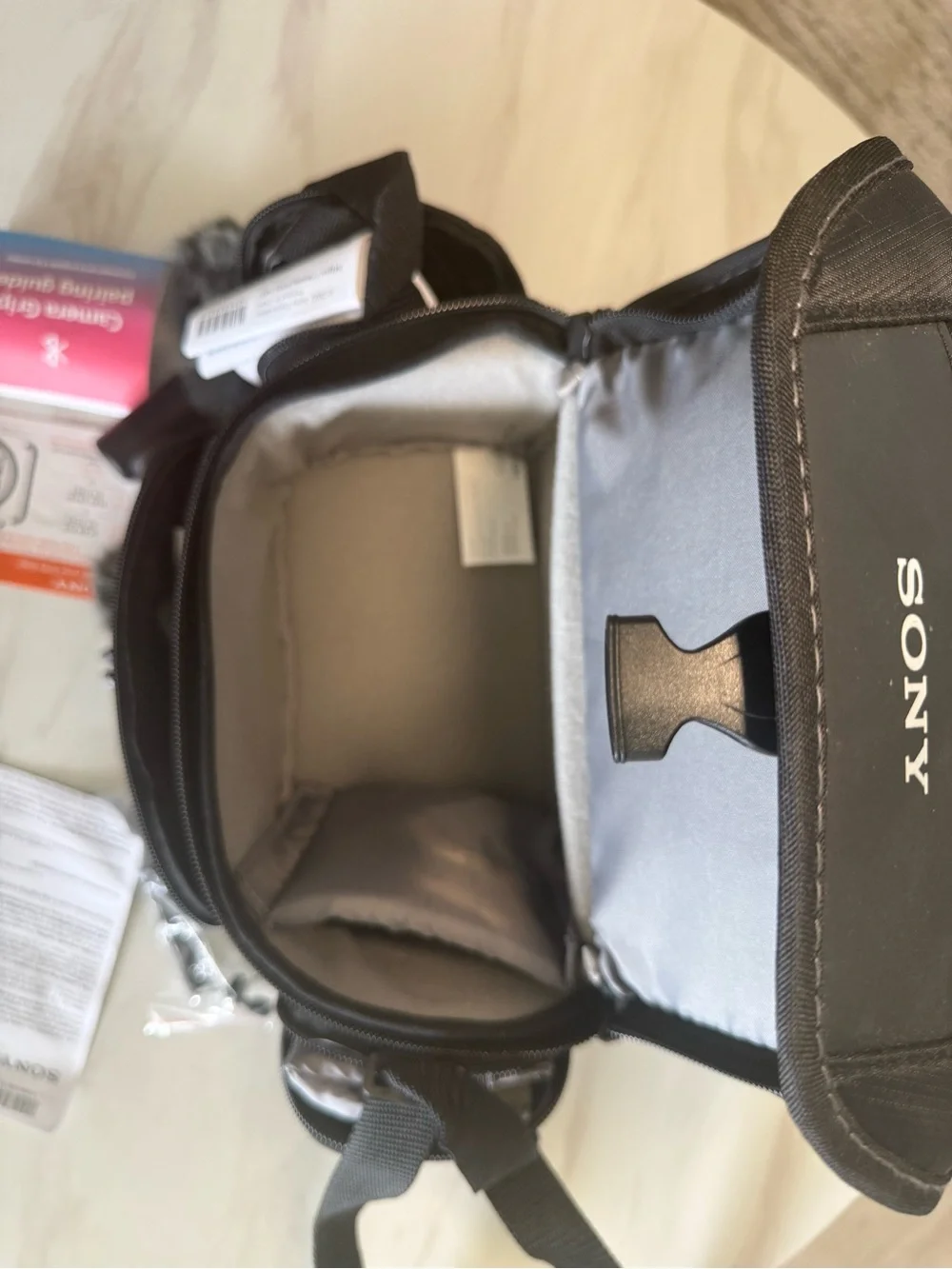 BRAND NEW Sony ZV-E10 Mirrorless Vlog Camera in Black BRAND NEW FROM BOX